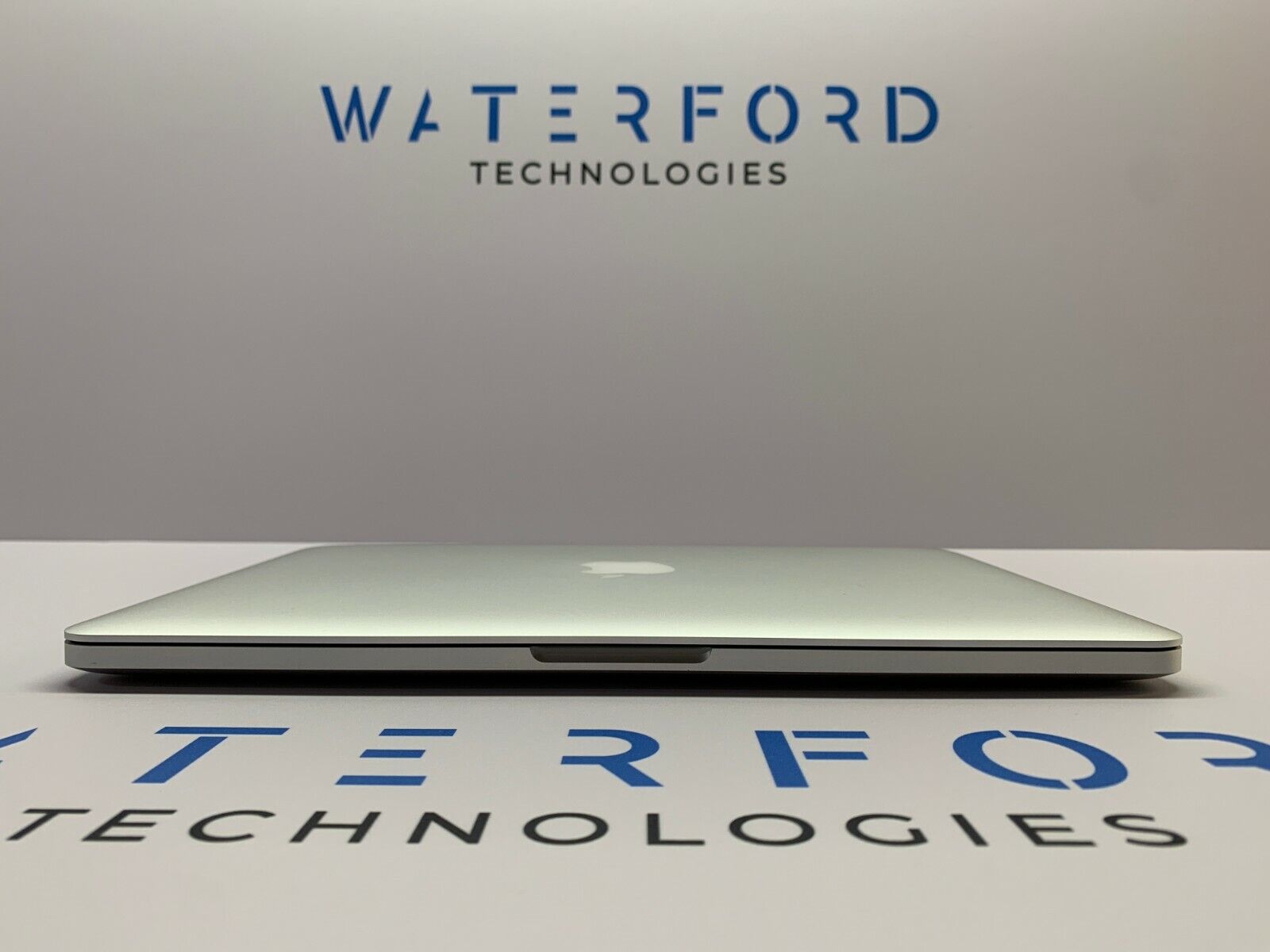 Apple MacBook Pro 13 Retina / 3.1GHz Core i5 / 8GB RAM 500GB SSD / SEQUOIA