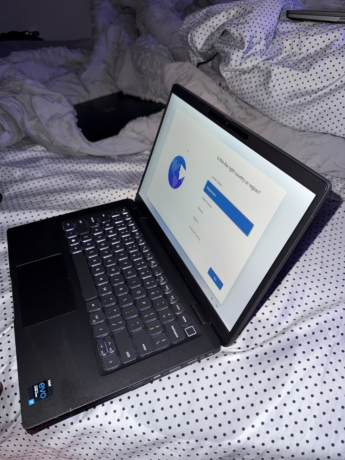 Dell Latitude 7320 13.3″ Core i7-1185G7 3.0GHz – 16GB – 256GB SSD w/Win 11