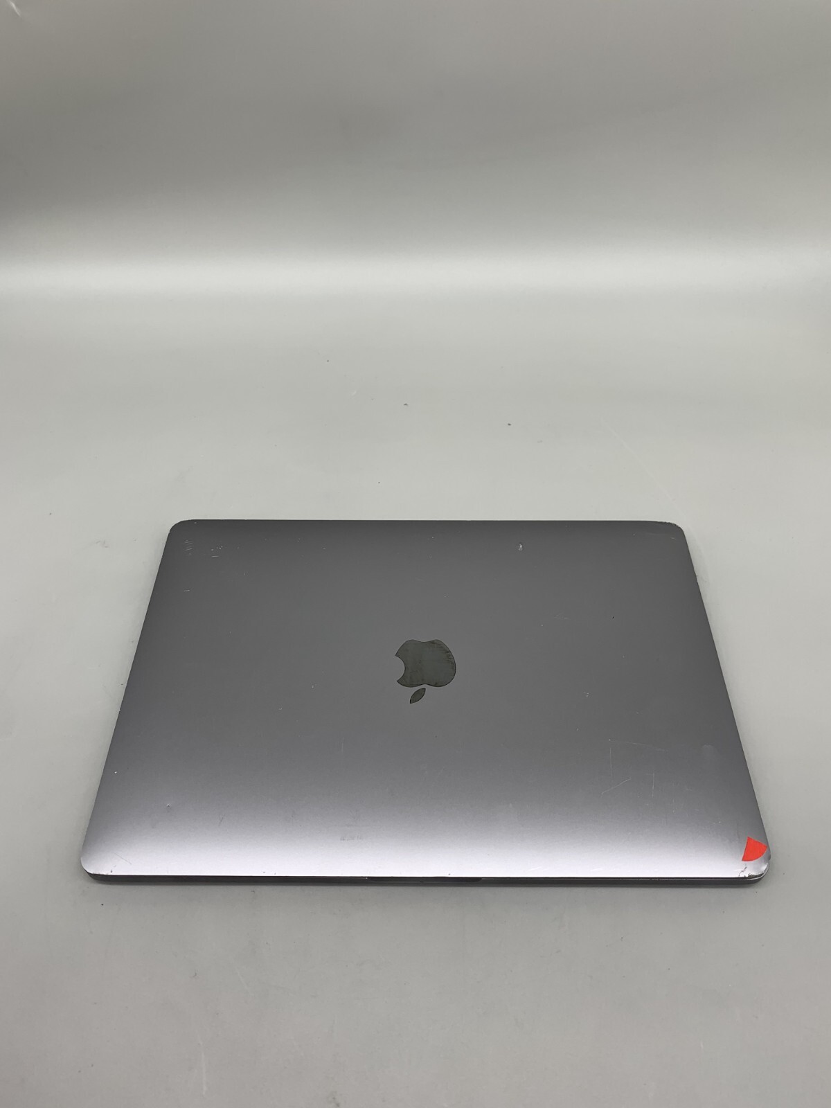 Apple MacBook Pro 2018 13″ A1989 i5-8259U 8GB LPDDR3 256GB SSD/C/SEE PHOTO, DESC