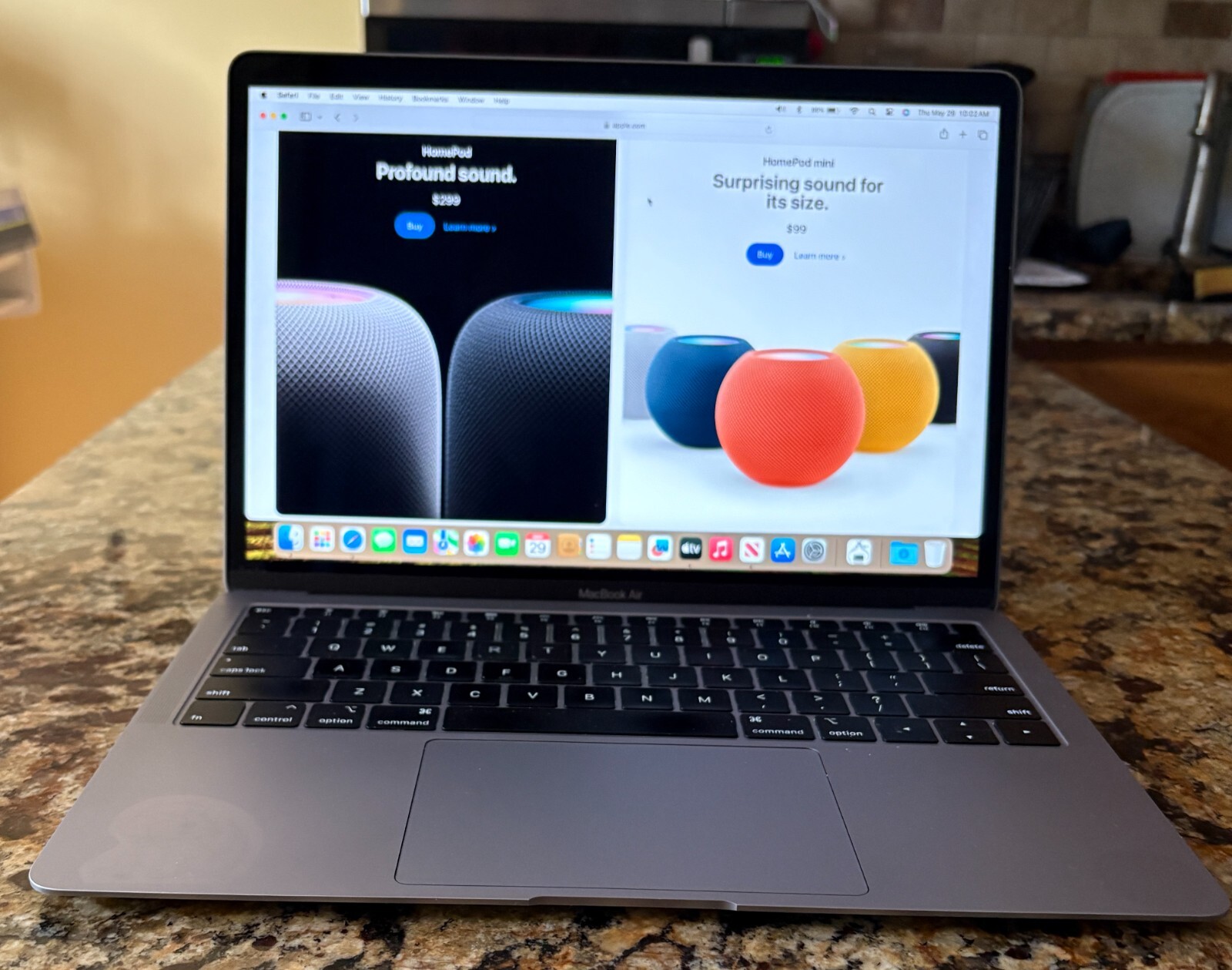 Apple MacBook Air 13.3″ (128GB SSD, Intel Core i5 8th Gen., 1.60 GHz, 8GB)…