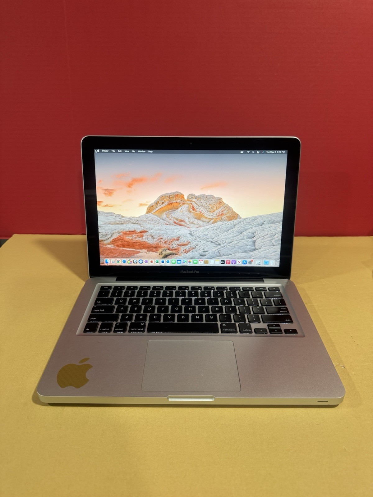 Apple Macbook Pro 13.3” 2.5GHz intel Core i5 16GB RAM 256GB SSD  Turbo