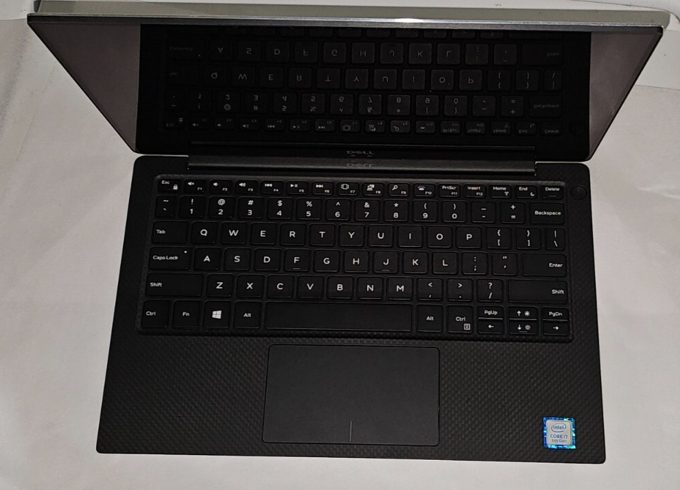 Dell XPS 13 9370 4K UHD Touch, Intel i7-8550U, 16GB RAM,256GB SSD, Win 11 Home