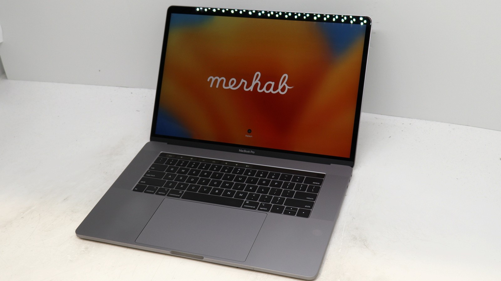 Apple MacBook Pro 15 Core i7 32GB 512GB Gray 2018 – Used Good