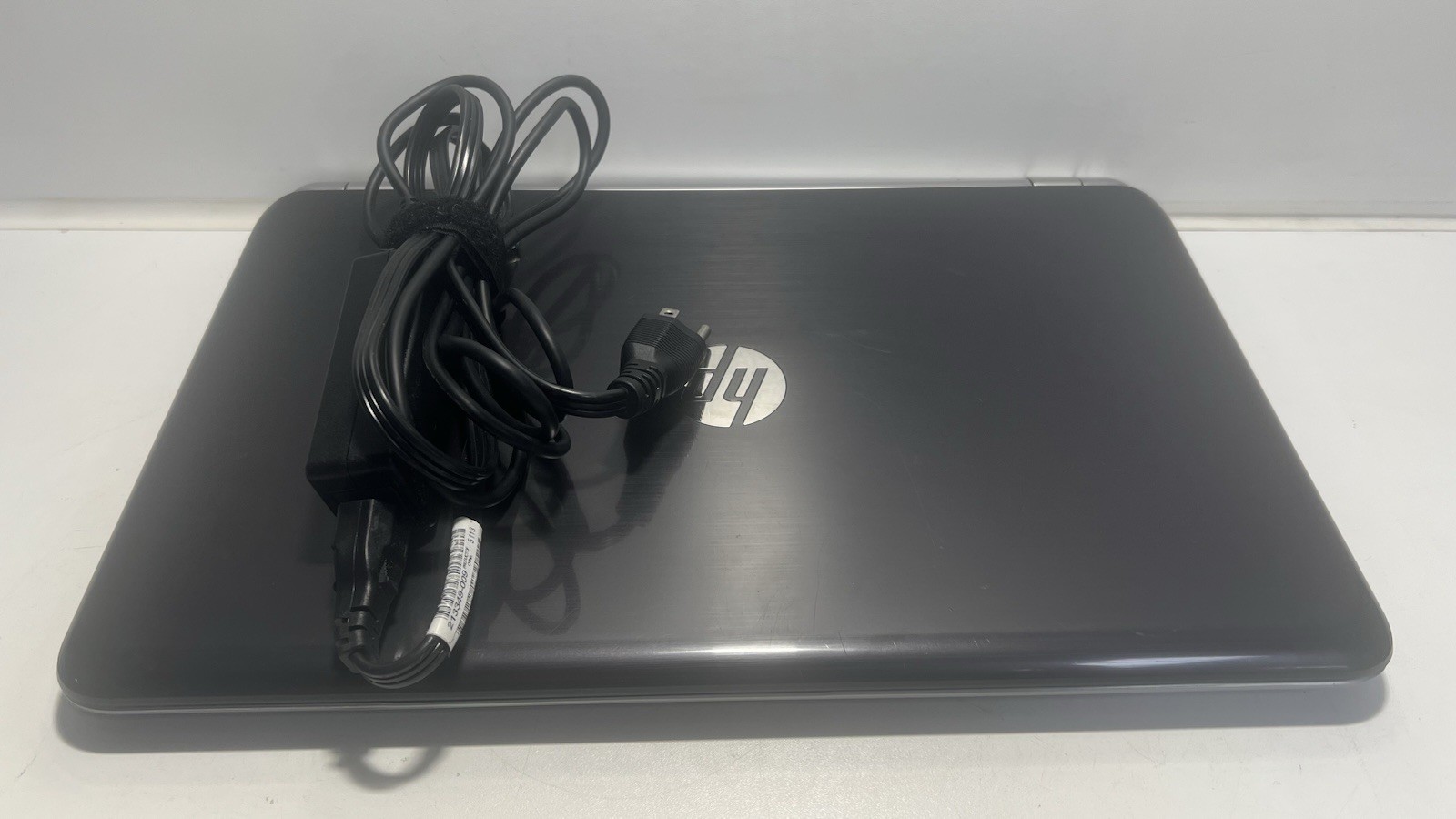 💻 HP Laptop | AMD A8 | 8GB RAM | 1TB HDD | Touchscreen | Works w/ Charger Only