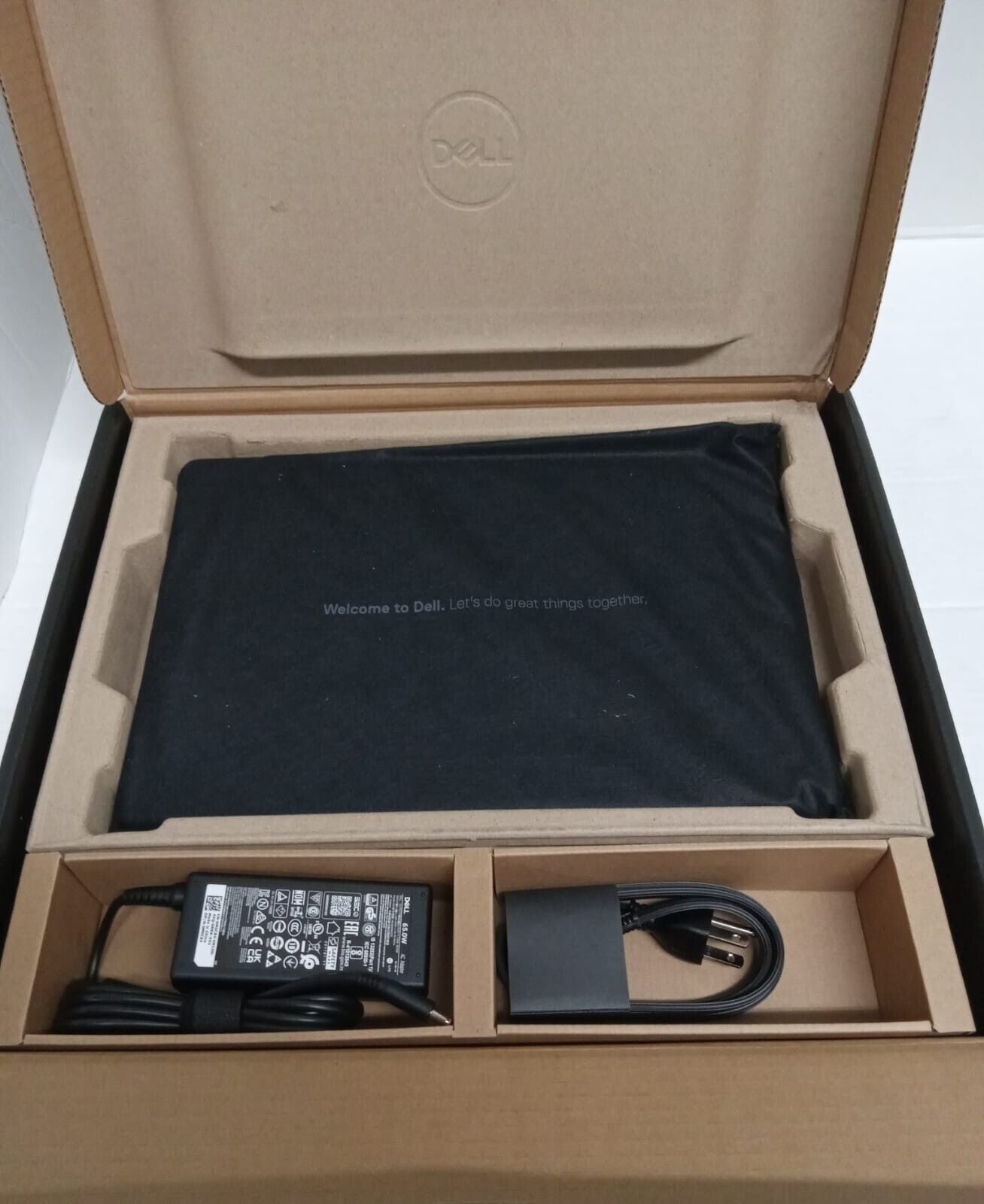 Dell Latitude 3440 14″ Celeron 7305 8GB 512GB SSD WiFi 6E Win 10 IoT – 52H87