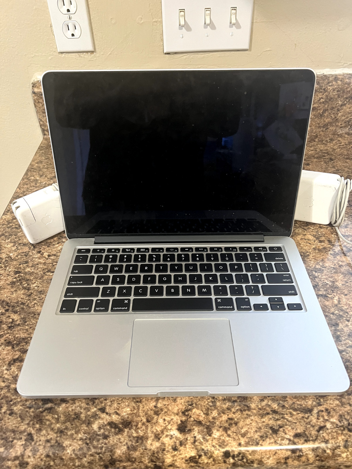 Apple Macbook Pro 13″ Retina Laptop – i5 2.4GHZ 8GB 128GB SSD
