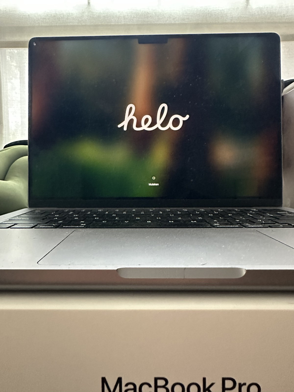 Apple MacBook Pro 14″ (512GB SSD, M2 Pro, 16GB) Laptop – Space Gray – MPHE3LL/A