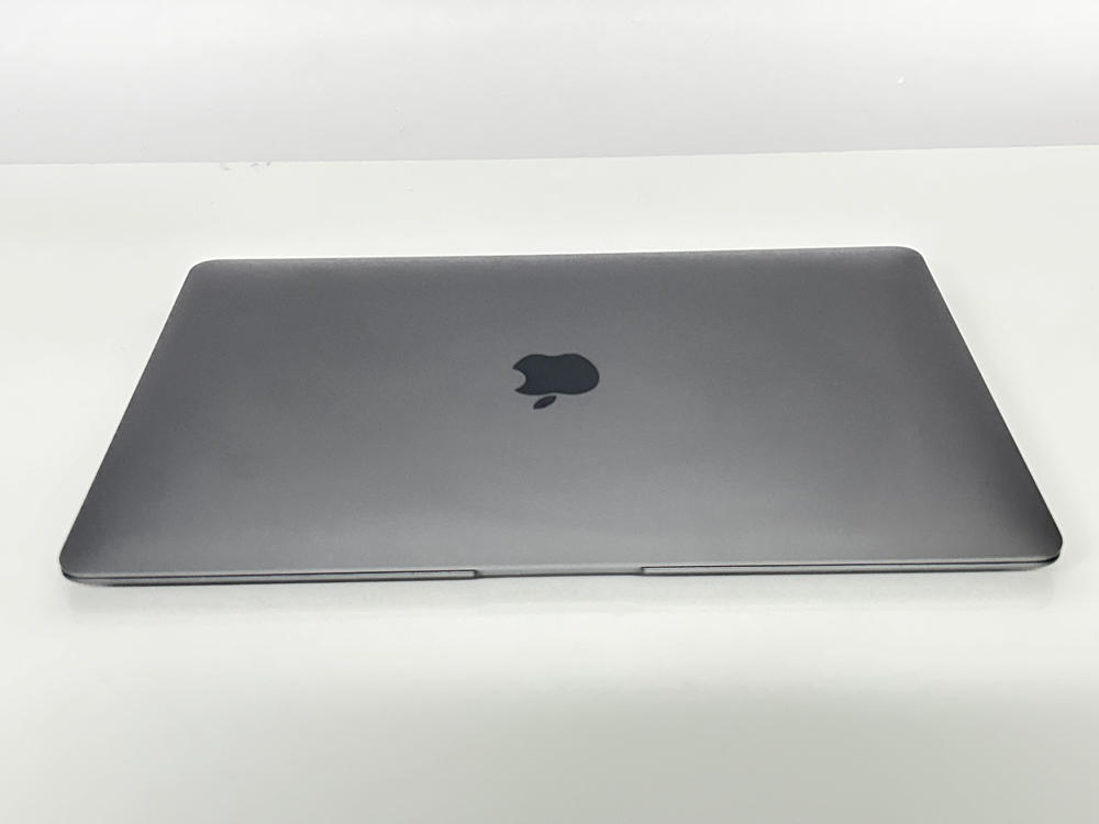 Apple MacBook Air 13in, 1.6GHz dual-core Intel Core i5, 128GB Space Gray