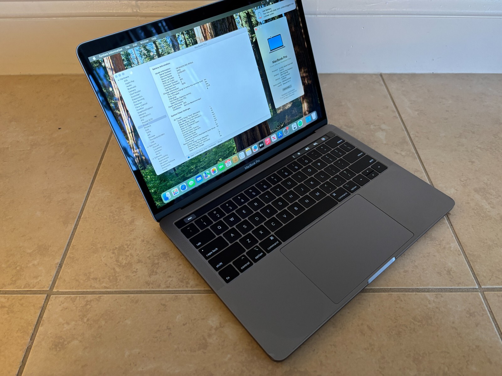 Apple MacBook Pro A1989 2018 13″ i5 2.3GHz 8GB RAM 512GB SSD Laptop TouchBar