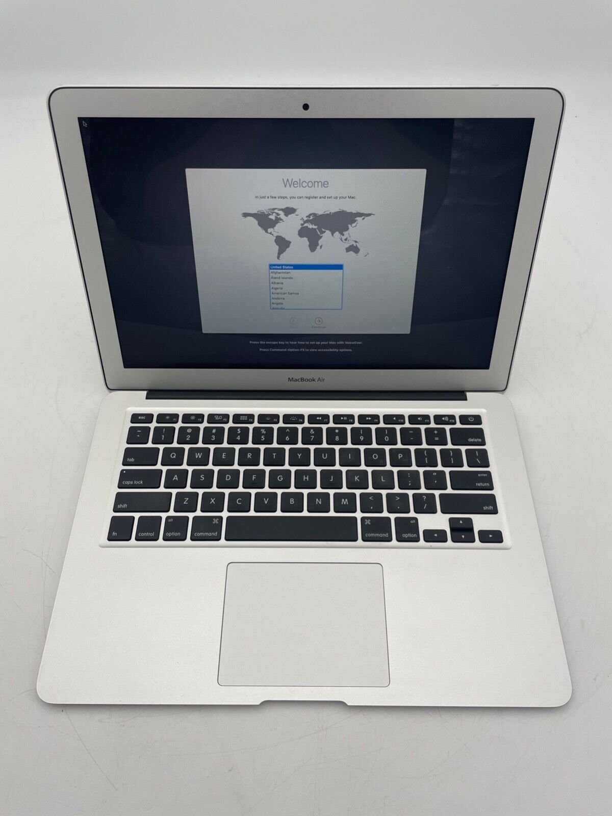 Apple MacBook Air Laptop 2017 13″ 2.2 Intel i7, 8GB Ram, 256 SSD,  C Grade
