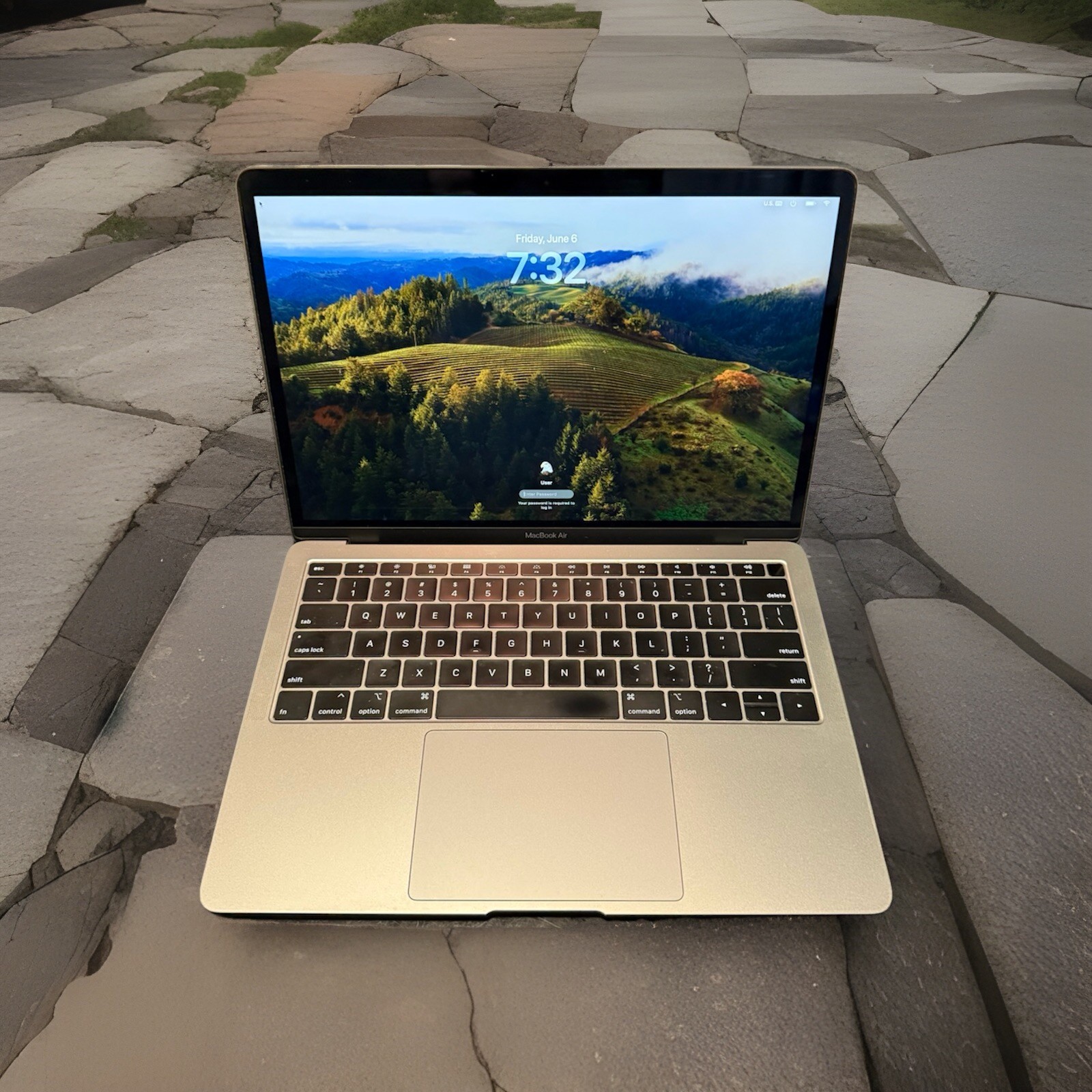 Apple MacBook Air 13″ 2018 A1932 i5-8210Y 16GB RAM 256GB SSD Space Gray + Extras
