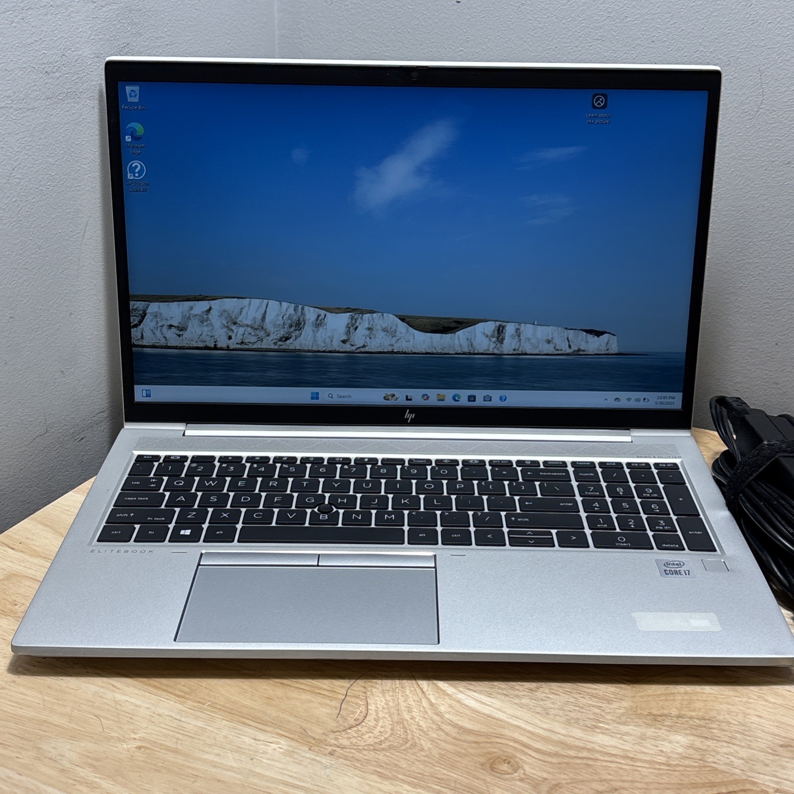 HP EliteBook 850 G7 CORE I7-10610U 1.8GHZ  32GB 256GB SSD WCAM WIFI  W11 & CORD