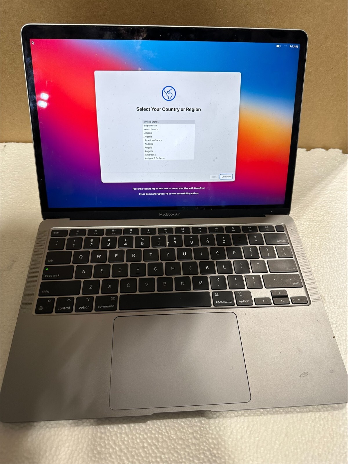 Apple MacBook Air A2337 (Late 2020) Laptop 13″ M1 CPU 16GB RAM 256 SSD Gray