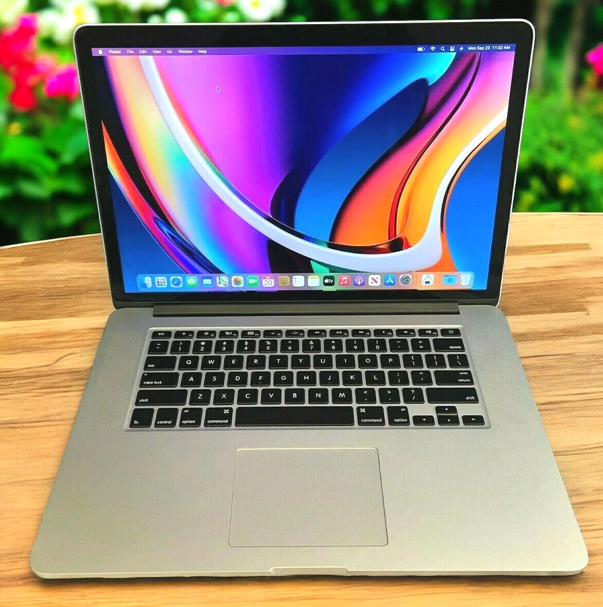 Apple Macbook Pro 15 Laptop | Quad Core i7 + 8GB RAM + 256GB SSD | OS Catalina