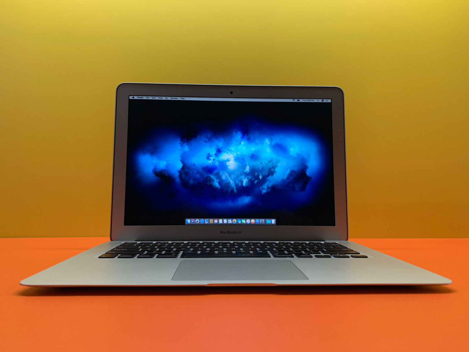 MACBOOK AIR 13 INCH LAPTOP  8GB RAM 256 SSD  OS SEQUOIA   1 YEAR WARRANTY