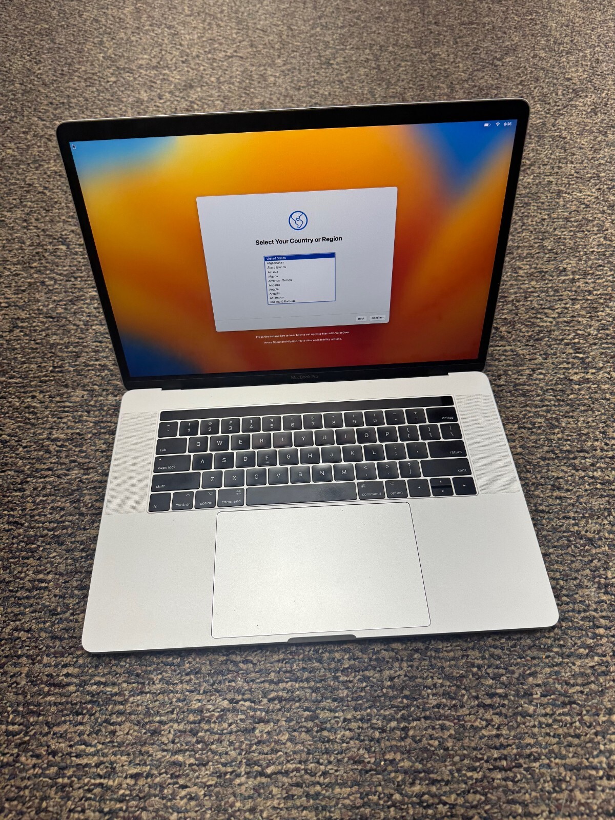 2017 Apple Macbook Pro 15″ Touch Bar i7 2.8ghz  16GB 256GB –  OS ISSUE