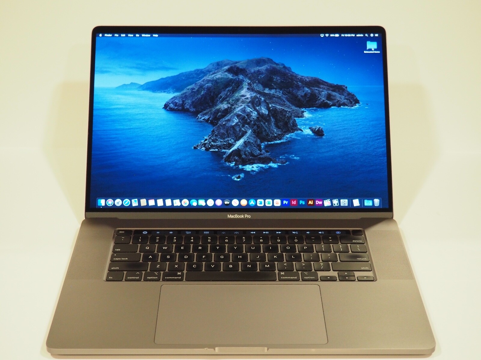 Apple MacBook Pro 16″ 6-Core i7 LOADED!! Retina w/TouchBar + 32 GB RAM + 2024 OS
