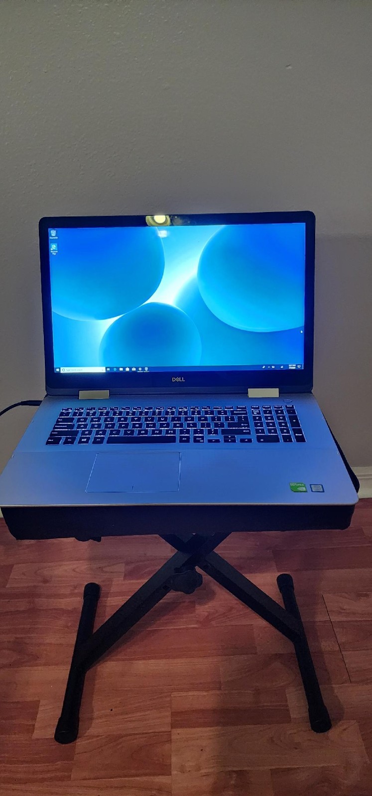 dell inspiron 7786