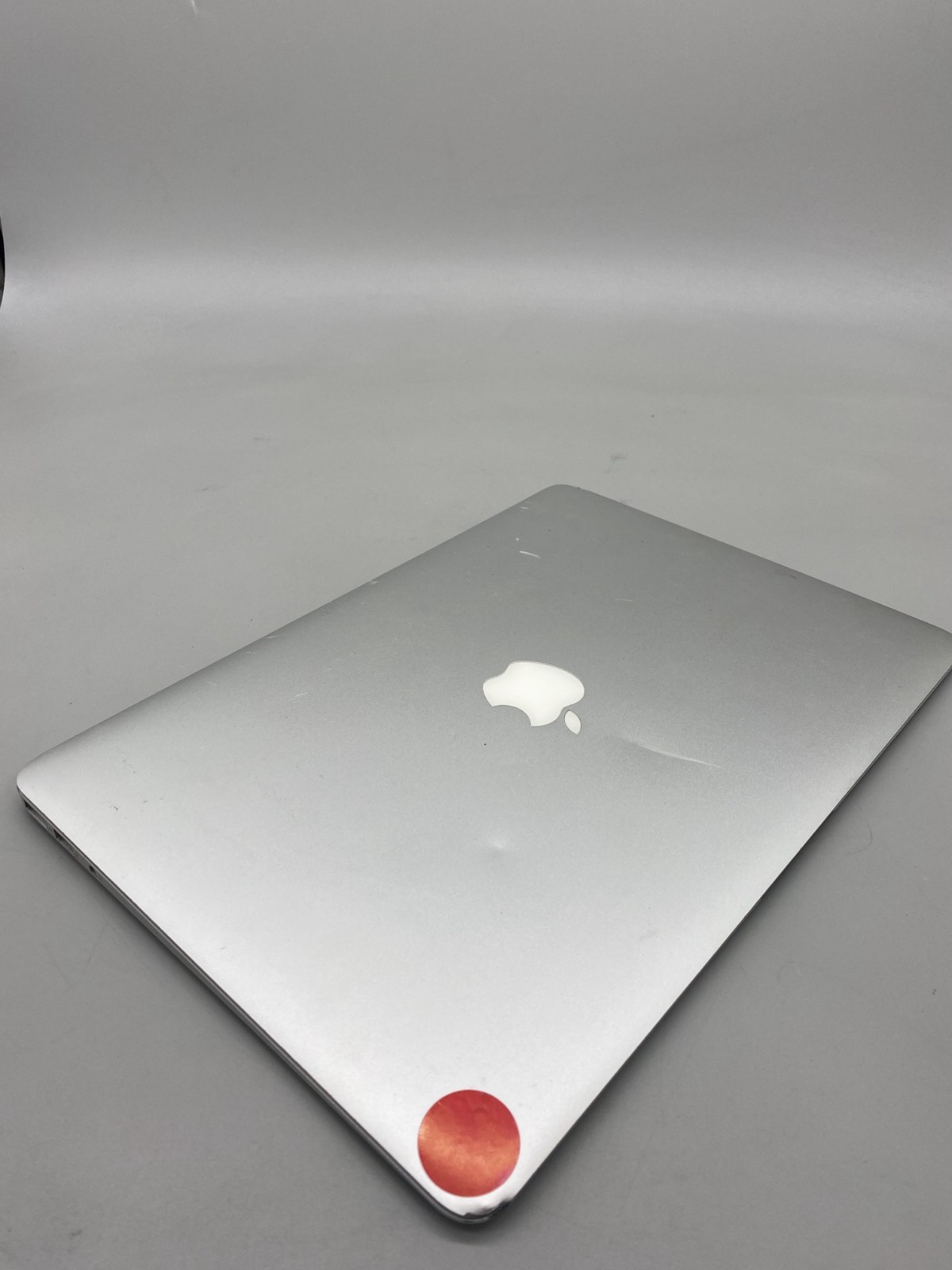 Apple MacBook Air 13″ 2015 A1466 i5-5250U 4GB DDR3 128GB SSD -C/See photo