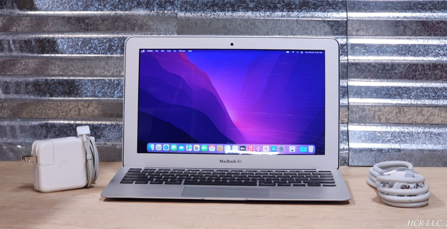 Apple MacBook Air 11″ A1465 2015  Core i5 1.6GHz/256GB SSD/4GB/macOS Monterey