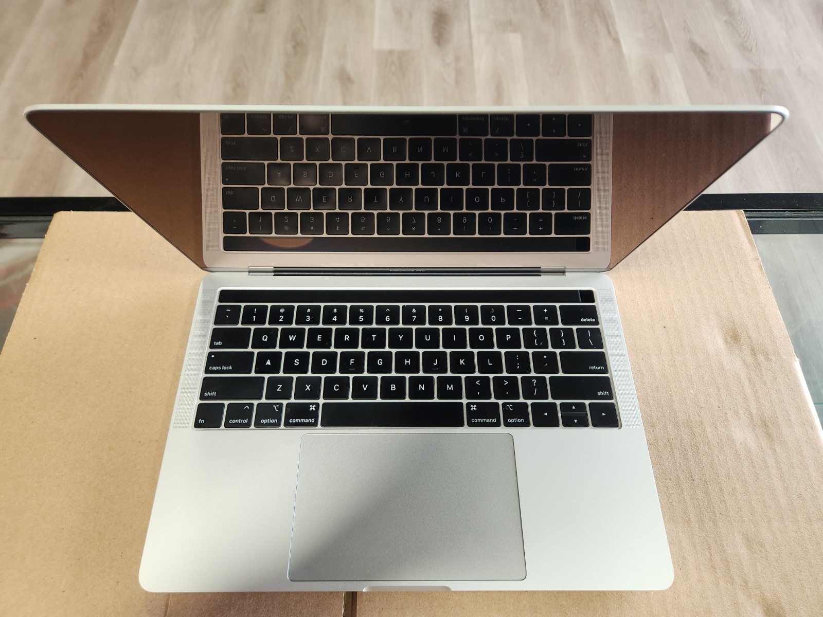 2019 Apple MacBook Pro 13″ (Intel I5, 8GB RAM, 256GB SSD) MV962LL/A – READ