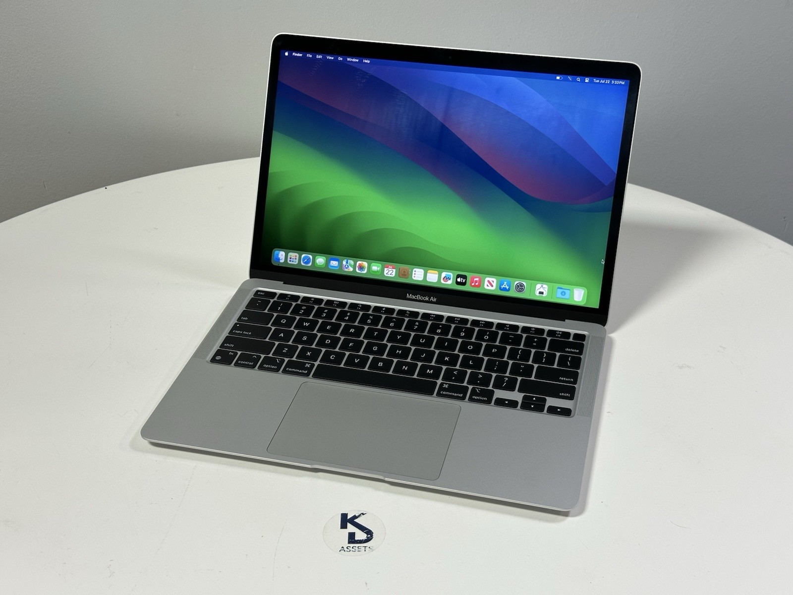 Apple MacBook Air 13-inch M1 8-Core 16GB 256GB 7-Core GPU macOS 15.5 Sequoia