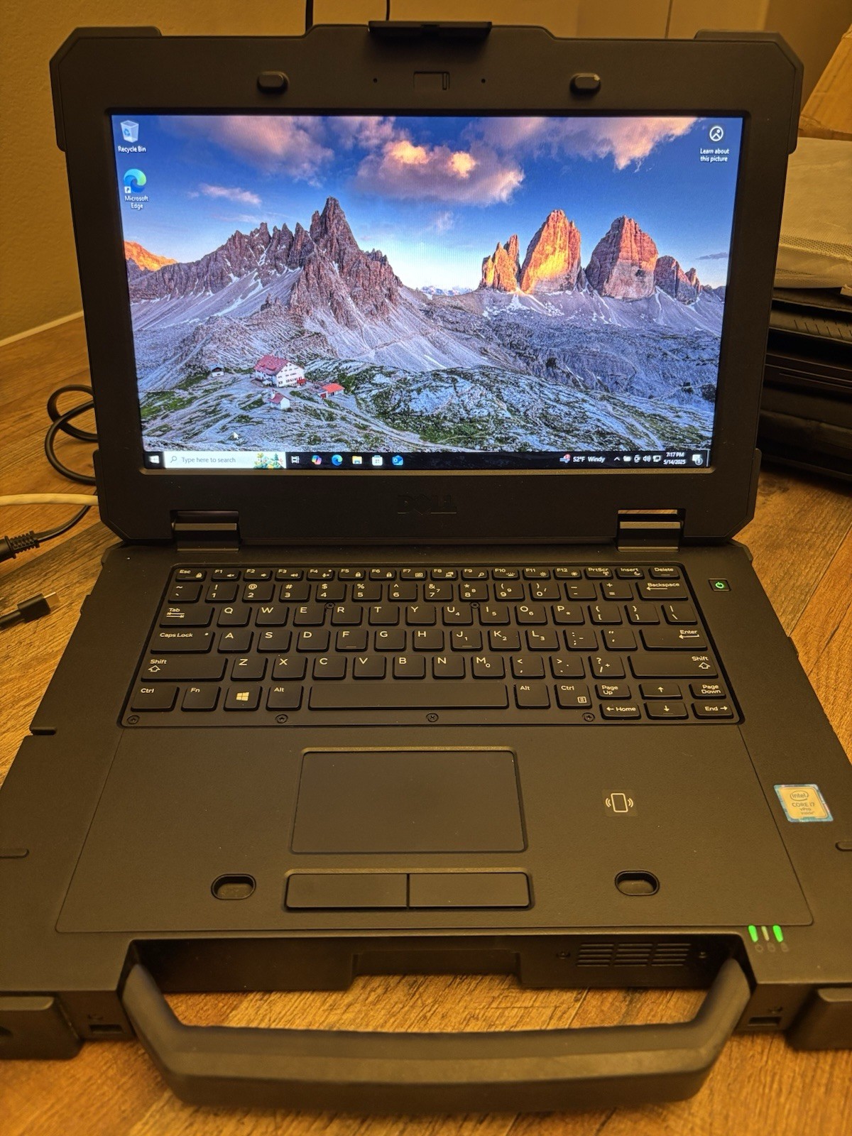 Dell Latitude Rugged Extreme Toughbook 7404 i7-4650 16GB fast 256GB SSD 10 Pro