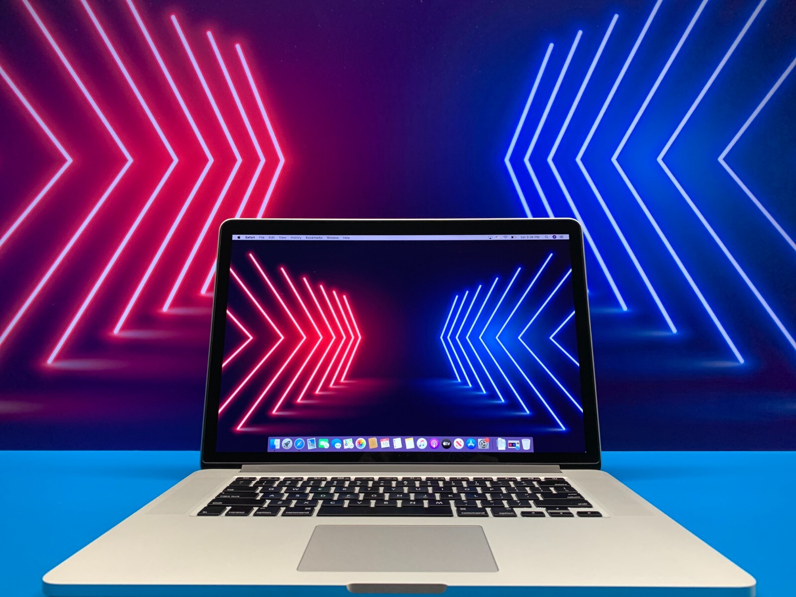 Apple MacBook Pro 15″ 1TB SSD 16GB i7 3.50Ghz Retina – EXCELLENT – SEQUOIA