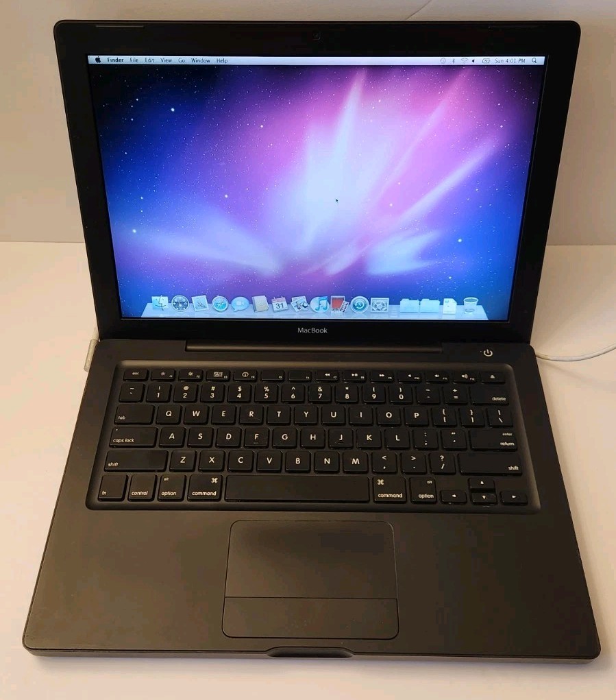 Apple MacBook A1181 Laptop Black Tested 2008 Core 2 Duo 2.4ghz T8300 4GB 250GB