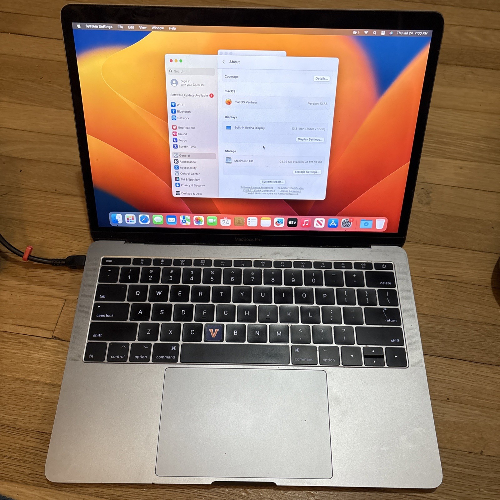 Apple MacBook Pro 13″ (2017) MPXQ2LL/A i5 2.3GHz 8GB RAM 128GB SSD
