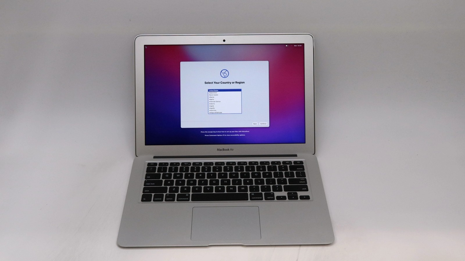 Apple MacBook Air 13 Core i5 8GB 256GB Silver 2015 – Used Good