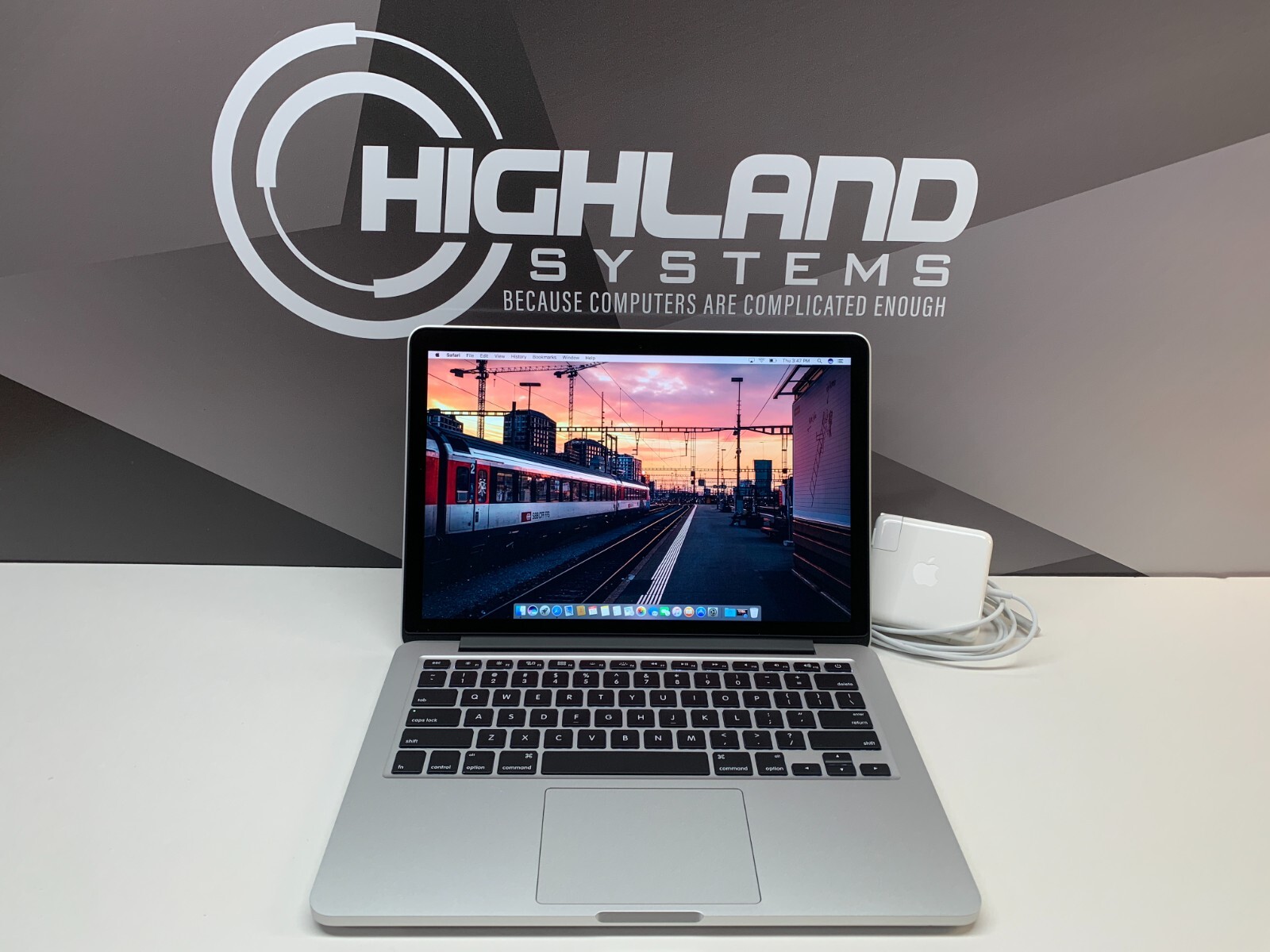 Apple MacBook Pro 13″ i5 3.1GHz Turbo 8GB RAM 256GB SSD SEQUOIA  -WARRANTY