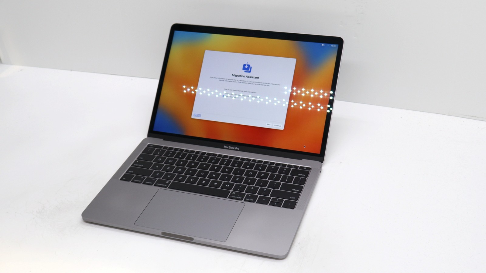 Apple MacBook Pro 13 Core i5 8GB 256GB Gray 2017 – Used Very Good