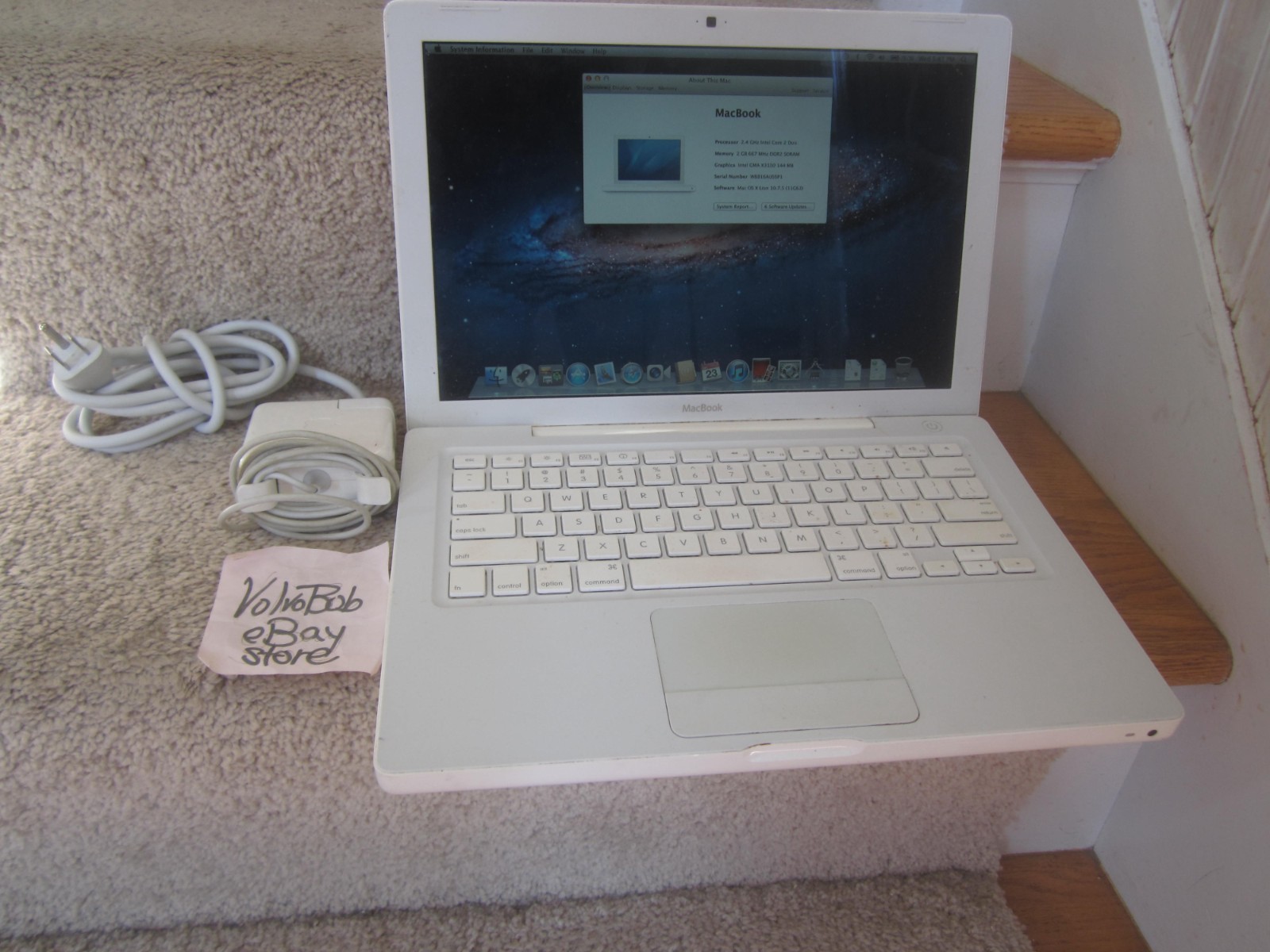 WHITE Apple MacBook A1181 Laptop 2GBRAM 160GBHD SCREEN INTACT w/PwrCord – WORKS