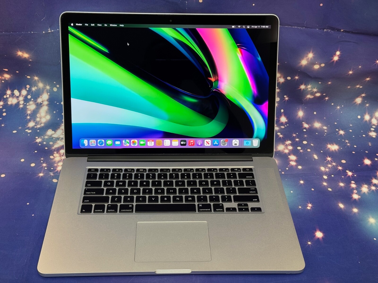 Apple MacBook Pro 15” 2015 Retina Quad Core 2.8Ghz i7 – 16GB – 1TB SSD. Monterey
