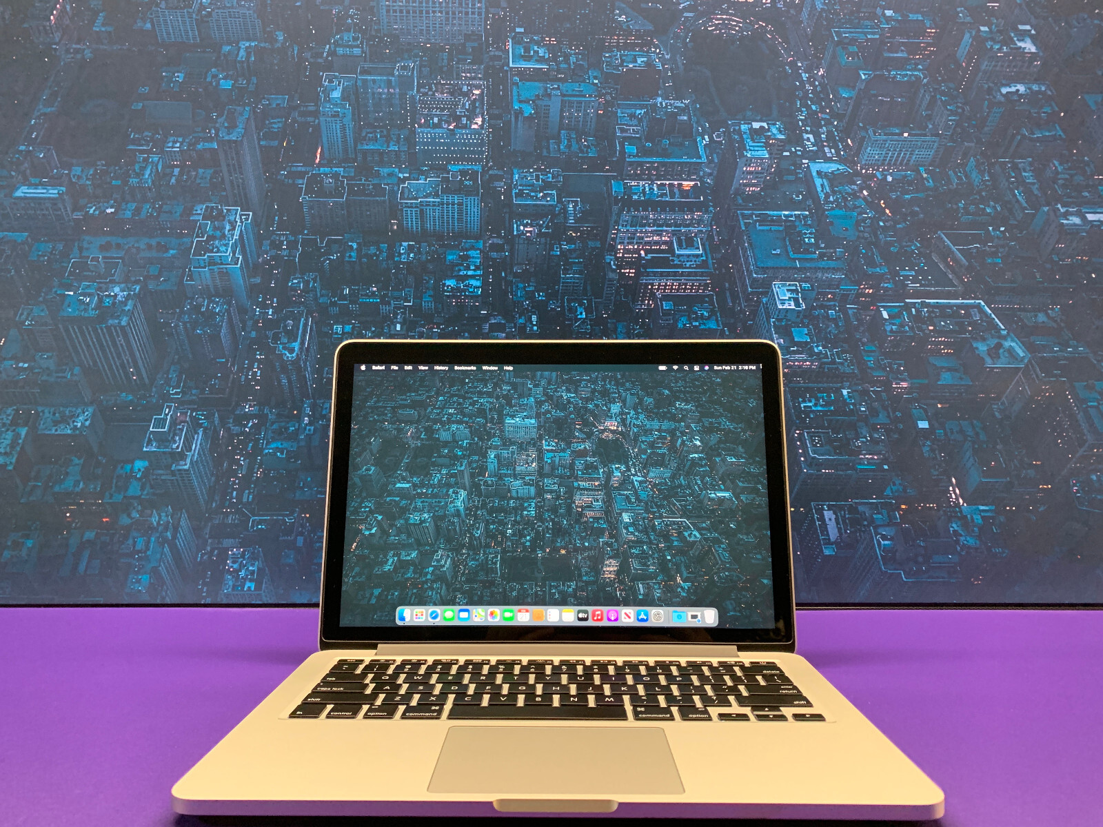 Apple MacBook Pro 13″ 512GB SSD 16GB i7 3.4Ghz Retina – Monterey – Warranty