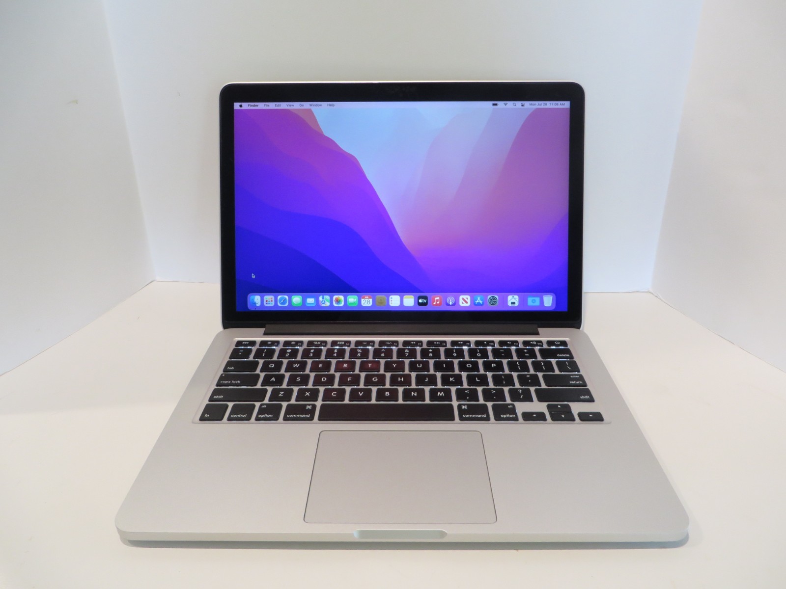 Apple MacBook Pro A1502 2015 2.7GHz Intel i5 256GB SSD 16GB Retina