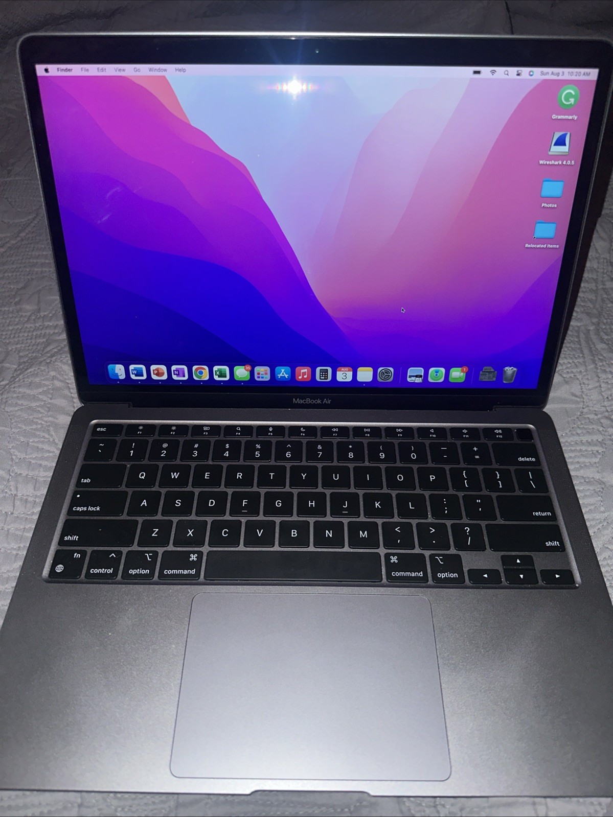 Apple MacBook Air 13.3 in 2020/Apple M1 3.20 GHz, 256 GB 8 GB Apple M1