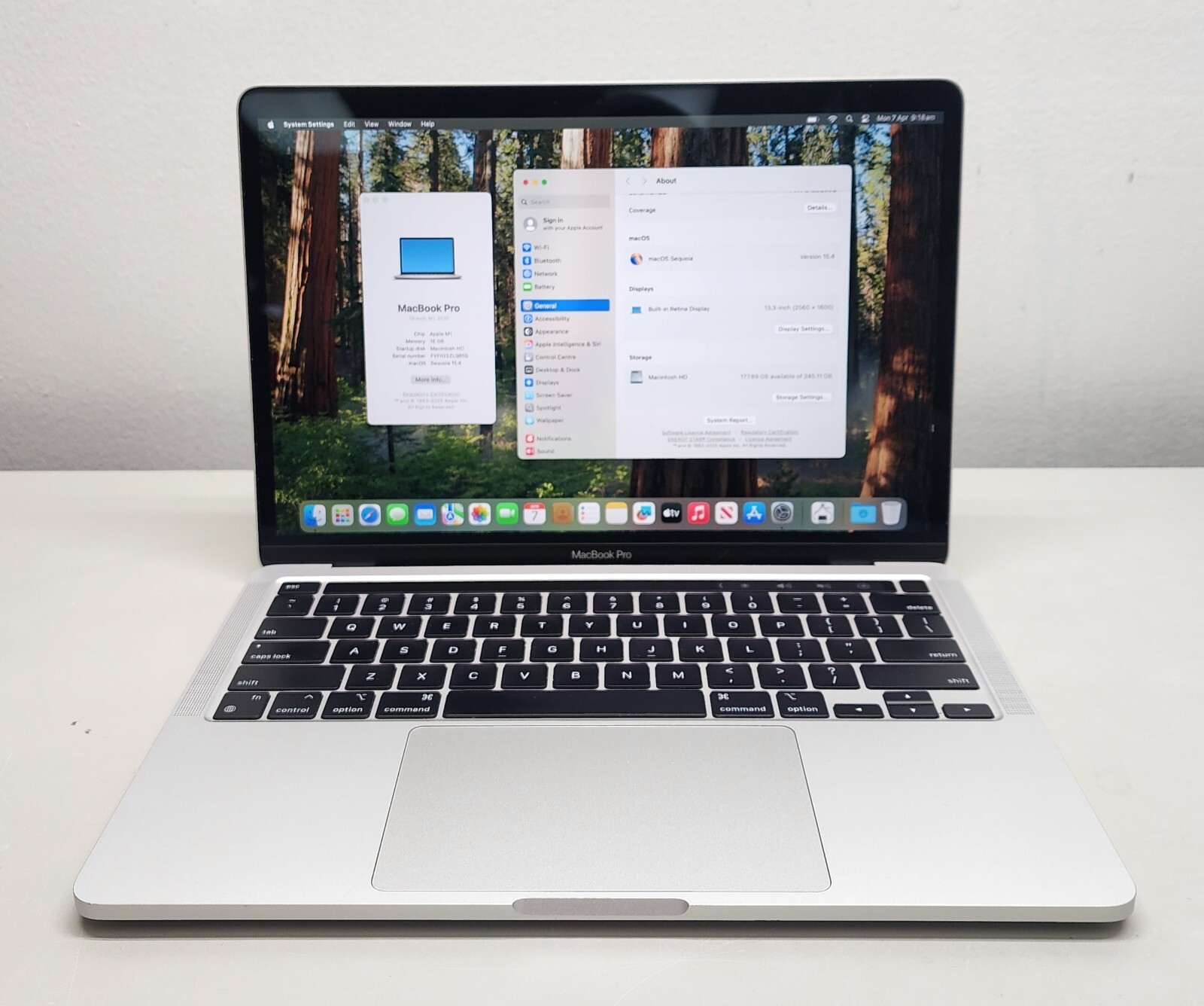 Apple MacBook Pro 2020 13″ M1 8C/8C 16GB RAM 256GB SSD macOS Sequoia