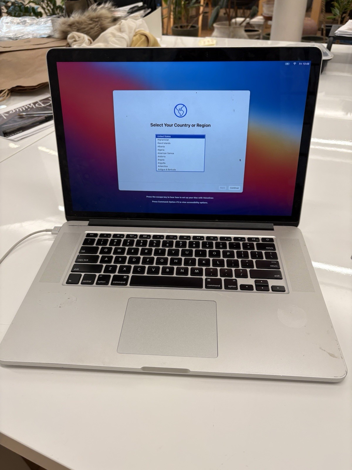 Apple MacBook Pro 15″ (1TB SSD, Intel Core i7 4th Gen, 2.8GHz, 16GB RAM, NVIDIA