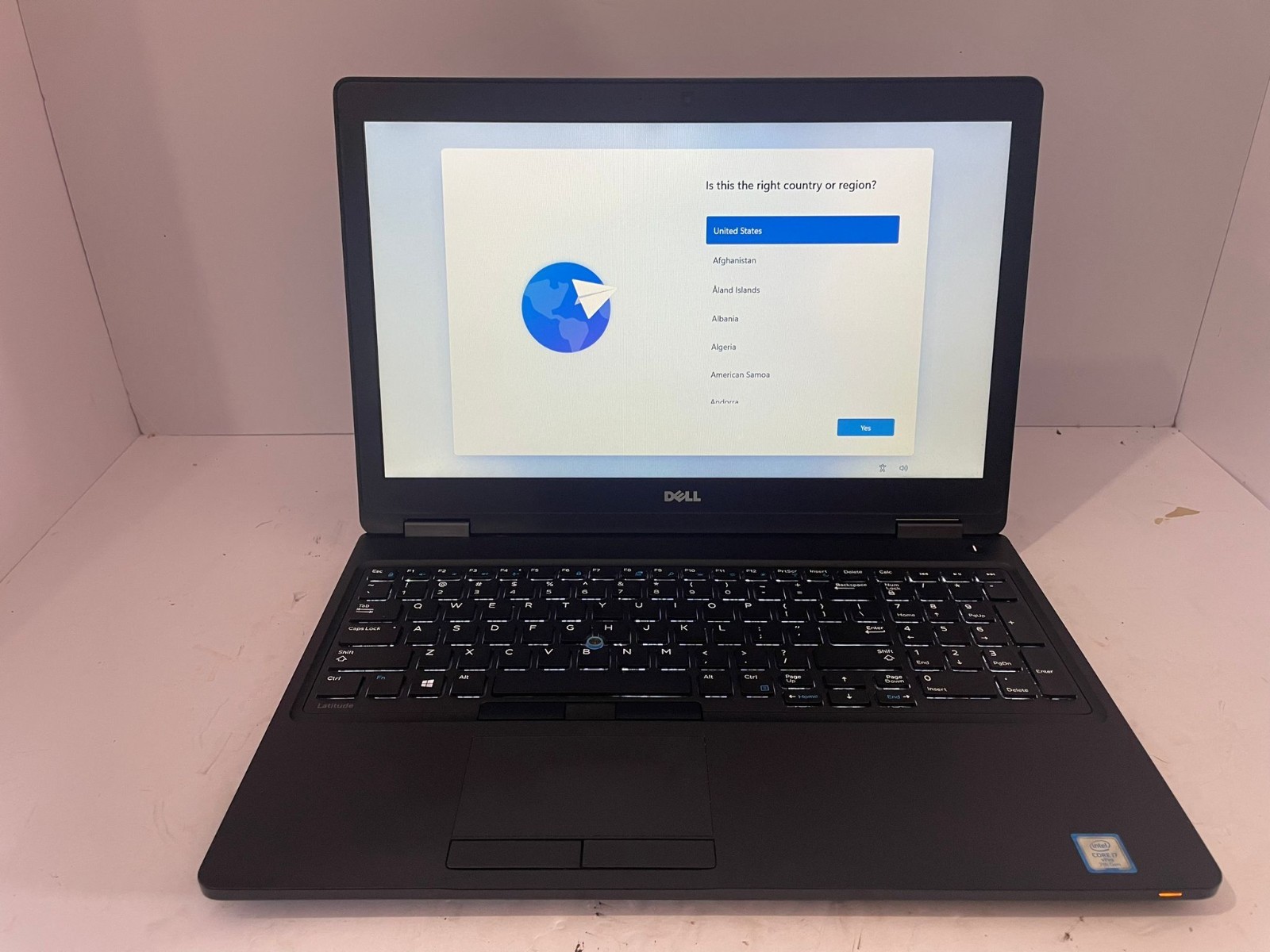 Dell Latitude 5580 Intel Core i7-7600U/ 256GB SSD/ 8GB Ram/ Windows 11 Pro