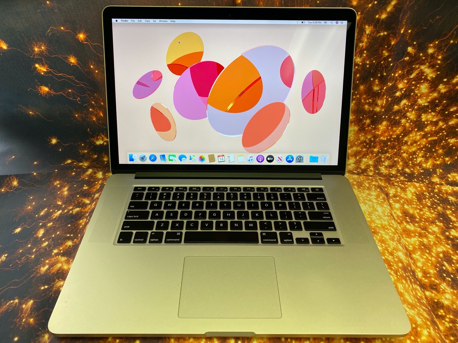 APPLE MACBOOK PRO 15″ QUAD CORE i7 | UPGRADED 16GB RAM + 1TB HD | DVD Player