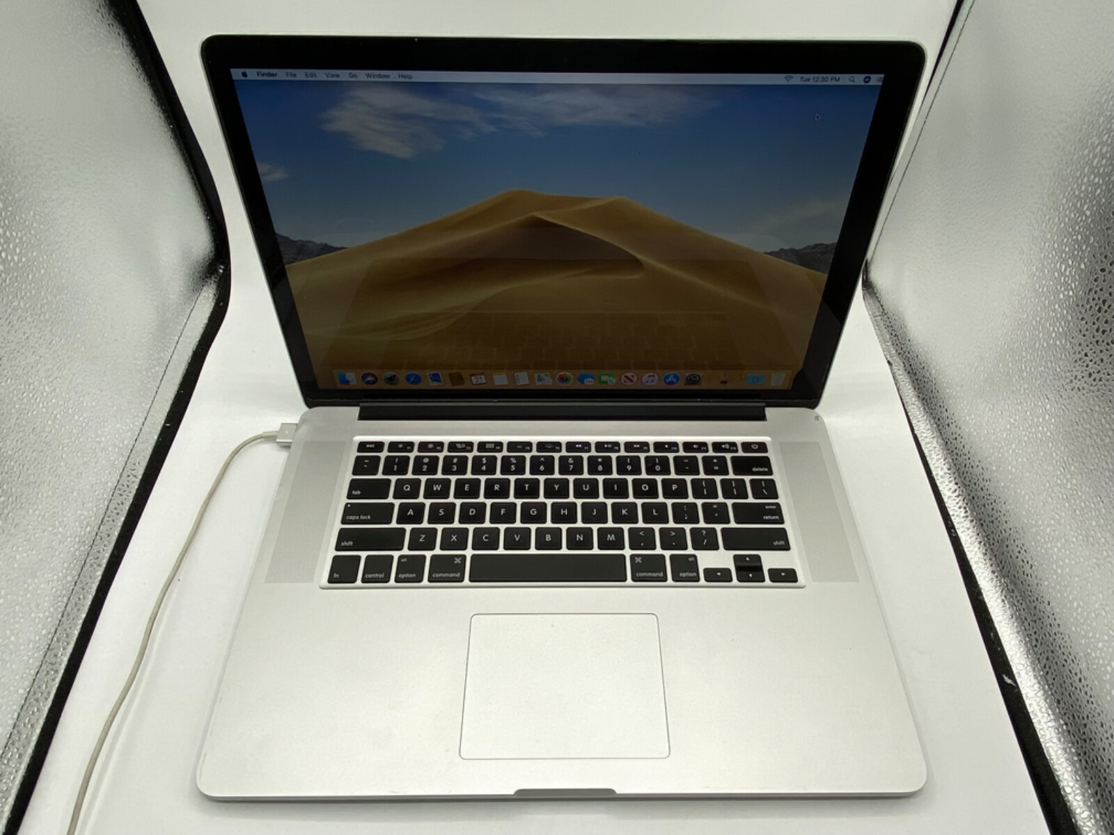 Apple MacBook Pro 15″ 2012 Core i7 2.3GHz 8GB RAM 256GB SSD *READ Desc[L6342]