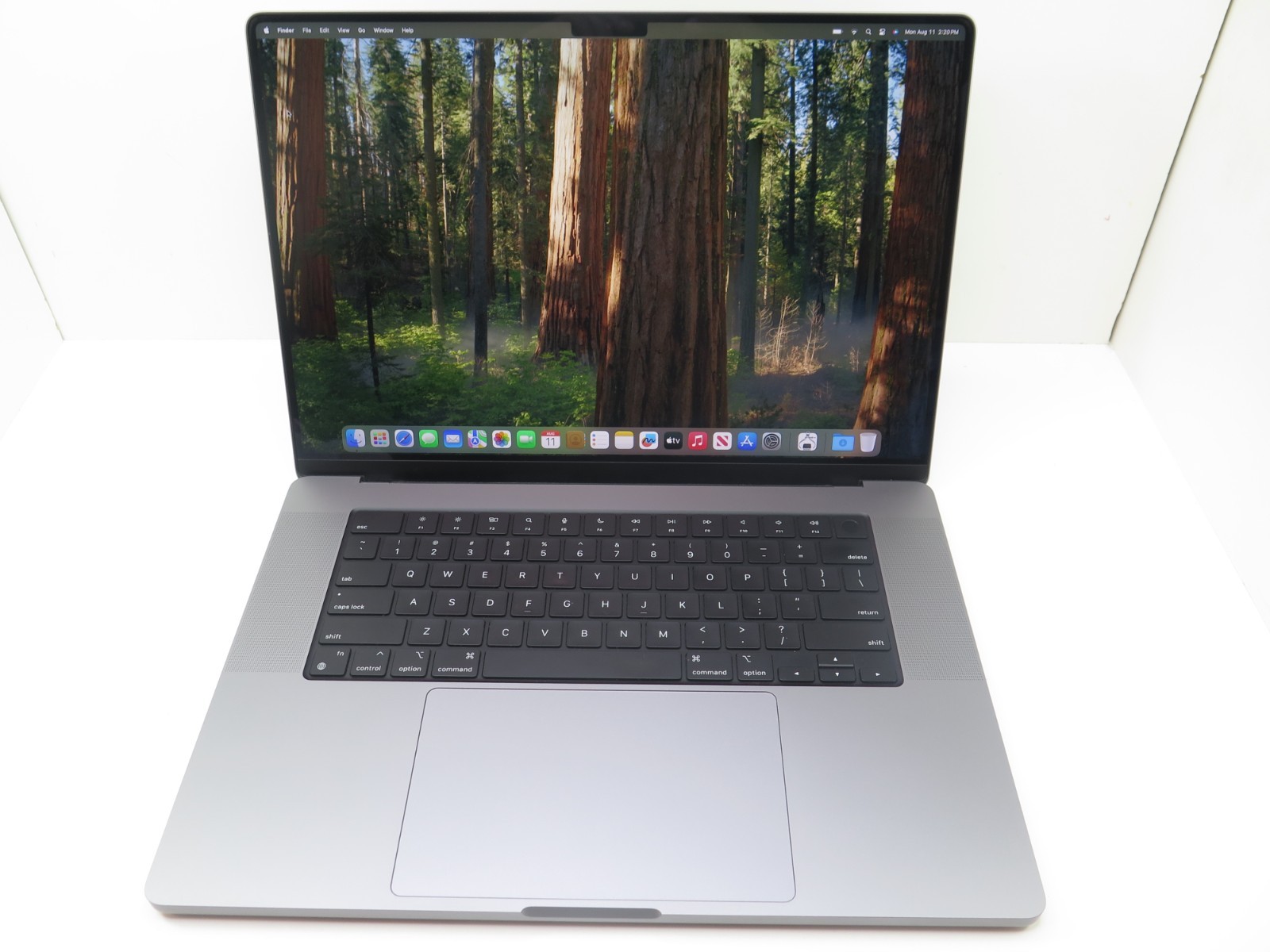 APPLE MACBOOK PRO GRAY 2021 16″ M1 MAX 32GB 512GB 24-CORE GPU BATT COUNT@ONLY 90
