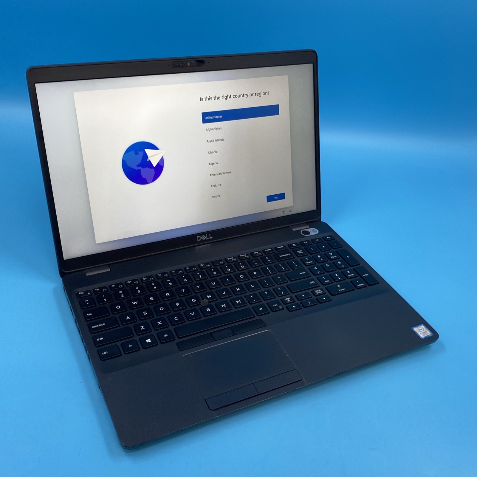 Dell Precision 3541 | i7-9850H | 32 GB RAM | 1 TB SSD | Quadro P620 | WIN 11 PRO