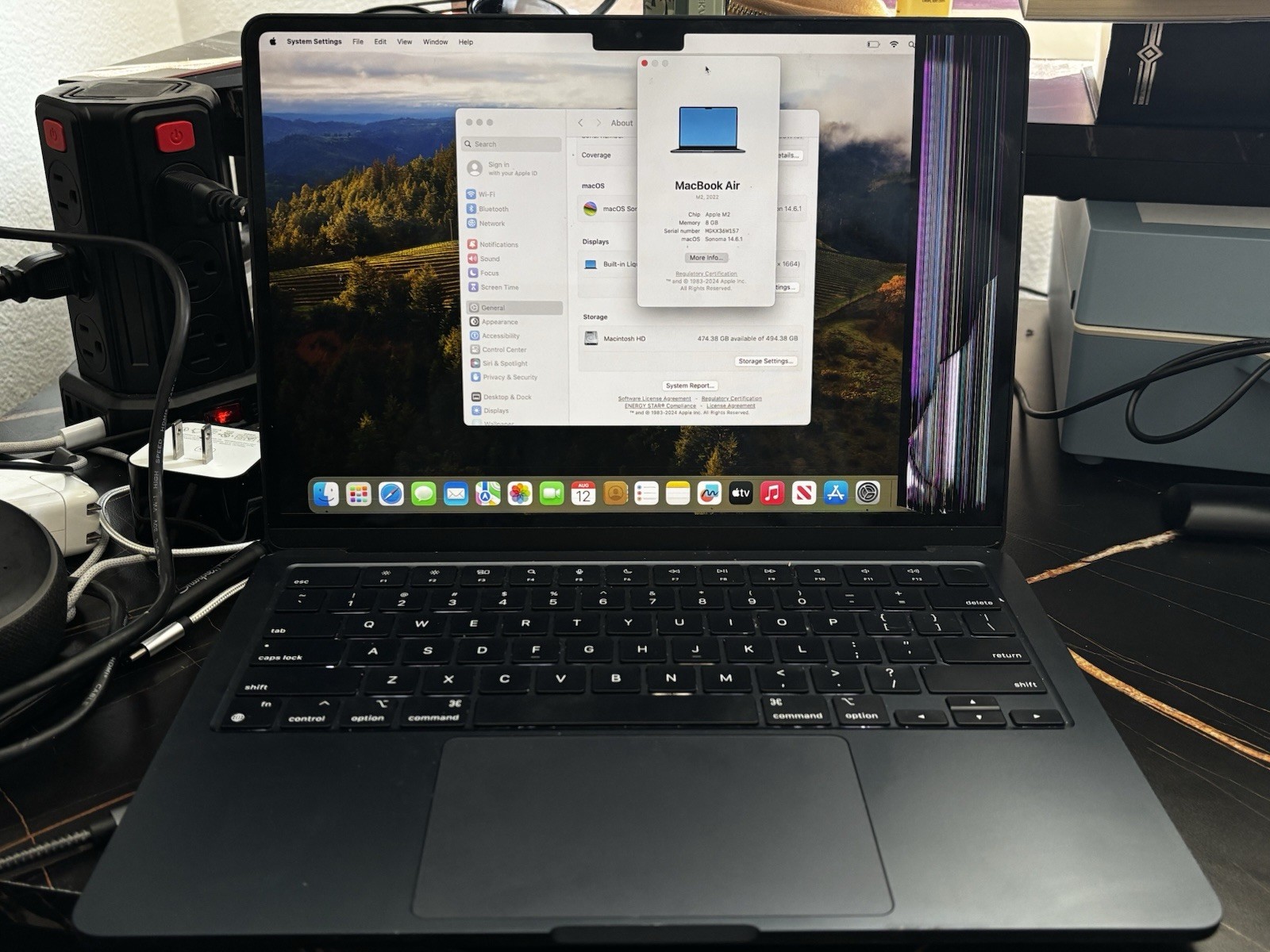 Apple MacBook Air 13-inch M2 Chip SCREEN DAMAGE