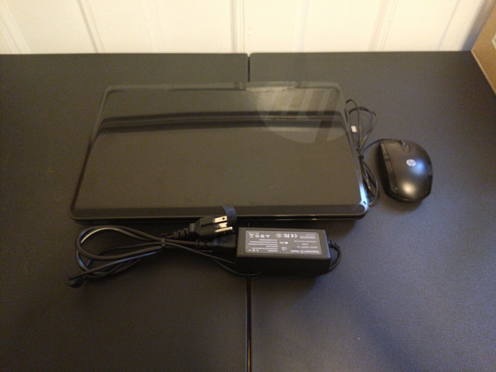 15.6” HP 2000-2D70DX AMD A6-5200 2GHz 256GB SSD 8GB RAM