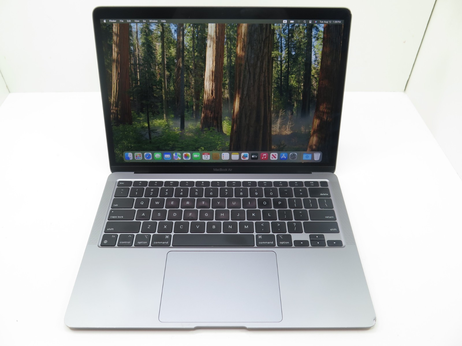 APPLE MACBOOK AIR GRAY 2020 13″ 8-CORE M1 16GB 512GB BATTERY COUNT @ ONLY275