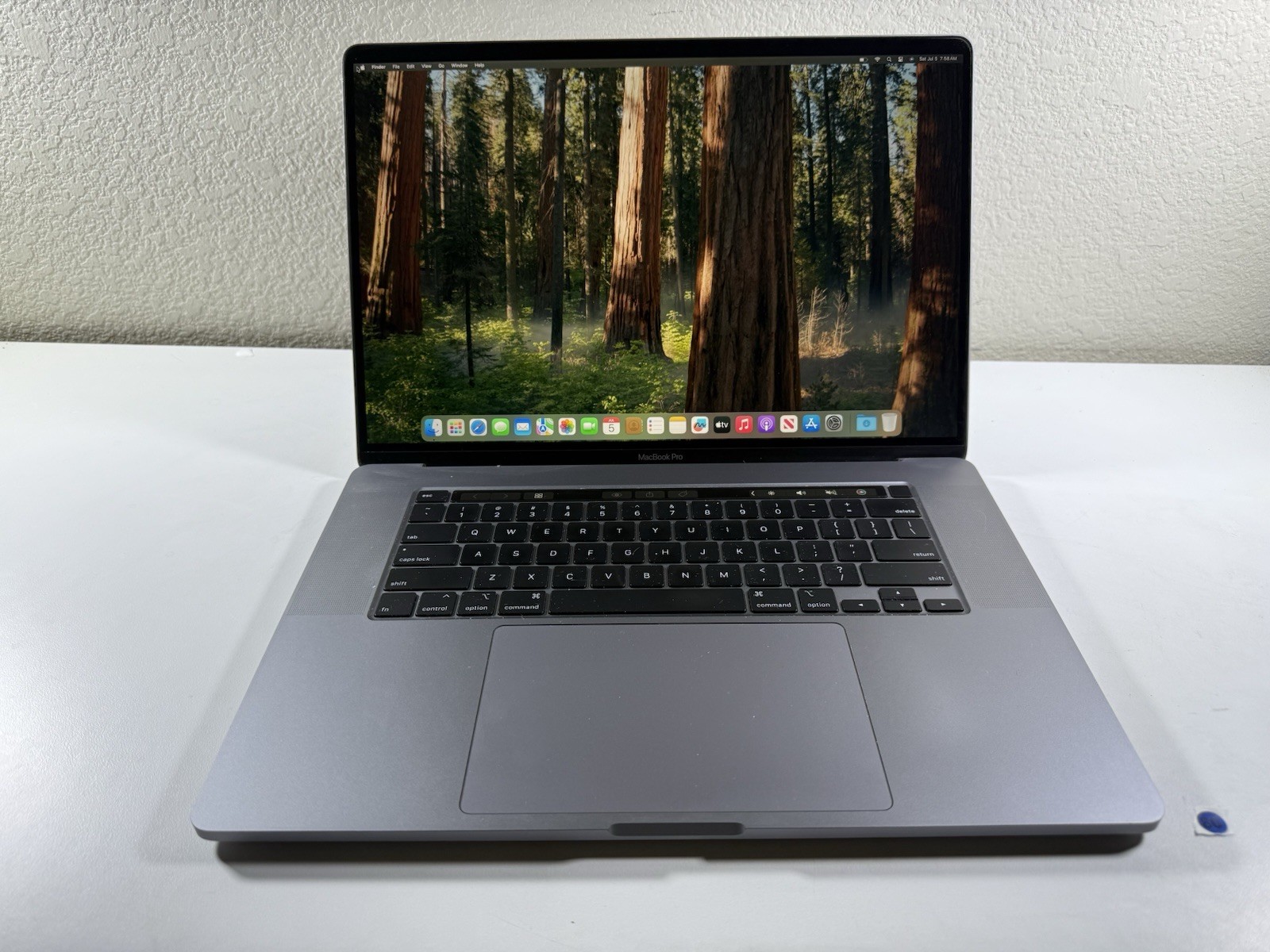Apple MacBook Pro A2141 16″ i7-9750H @2.6GHz 16GB/512GB Radeon Pro 5500M-Sequoia