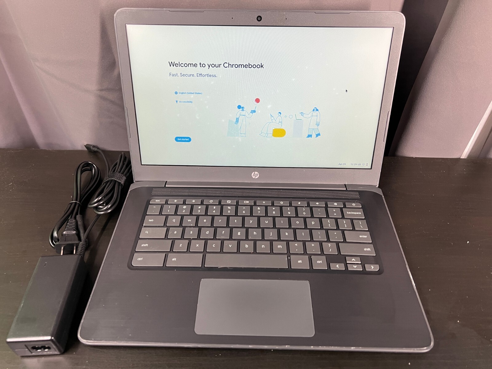 HP Chromebook 14 G5 (14″, Intel 1.10GHz, 4GB, 16GB, ChromeOS) with Charger